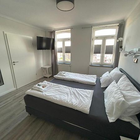 Hotel & Restaurant Christian IV กลึคชตัดท์ ภายนอก รูปภาพ